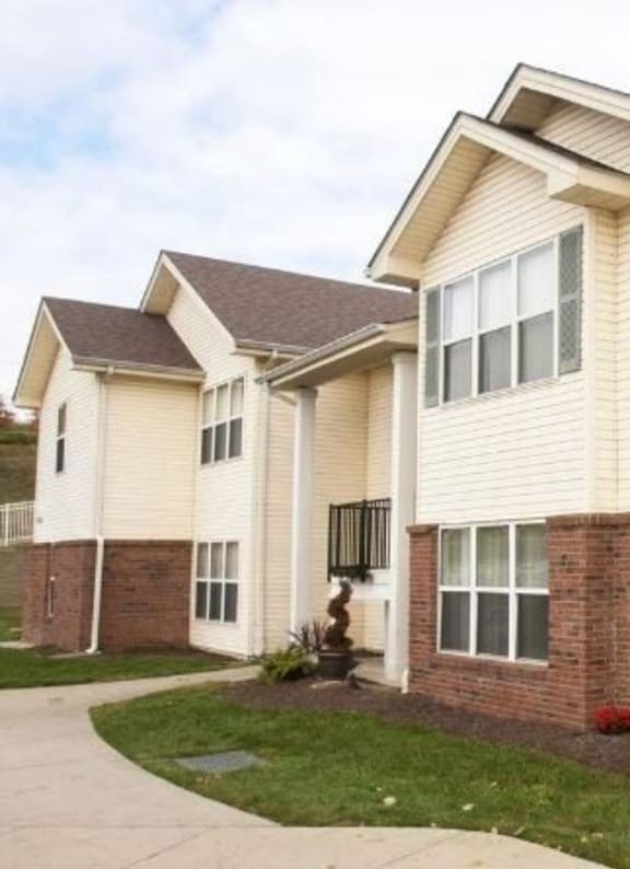 Tuscany Bay Apartments in Lawrenceburg, IN